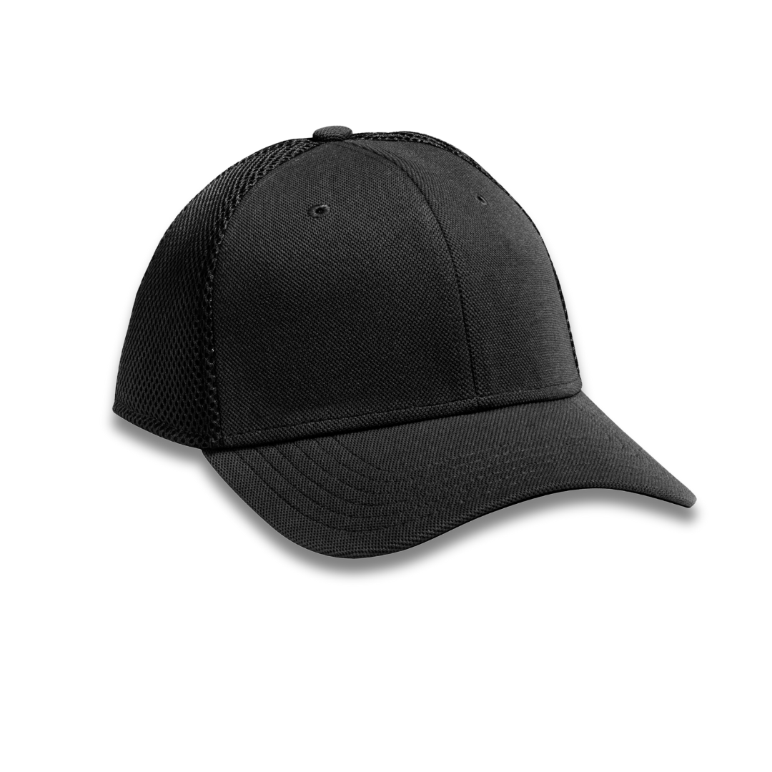 Boné trucker preto com telinha traseira e regulagem. Modelo americano liso com frente estruturada para personalização com bordado, patch ou silk.